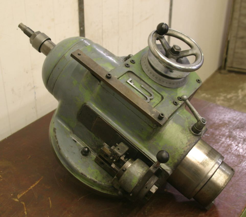Fritz Werner FV10 Universal-Fräs-Winkelkopf SK50