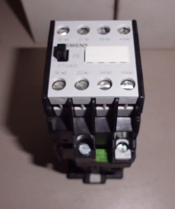 Siemens 3TH40 31-0BB4 Schütz – RESALE