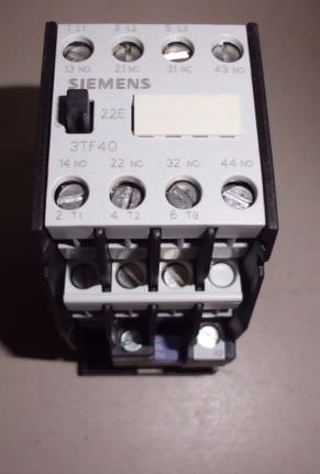 Siemens 3TF40 22-0AB0 Schütz – RESALE