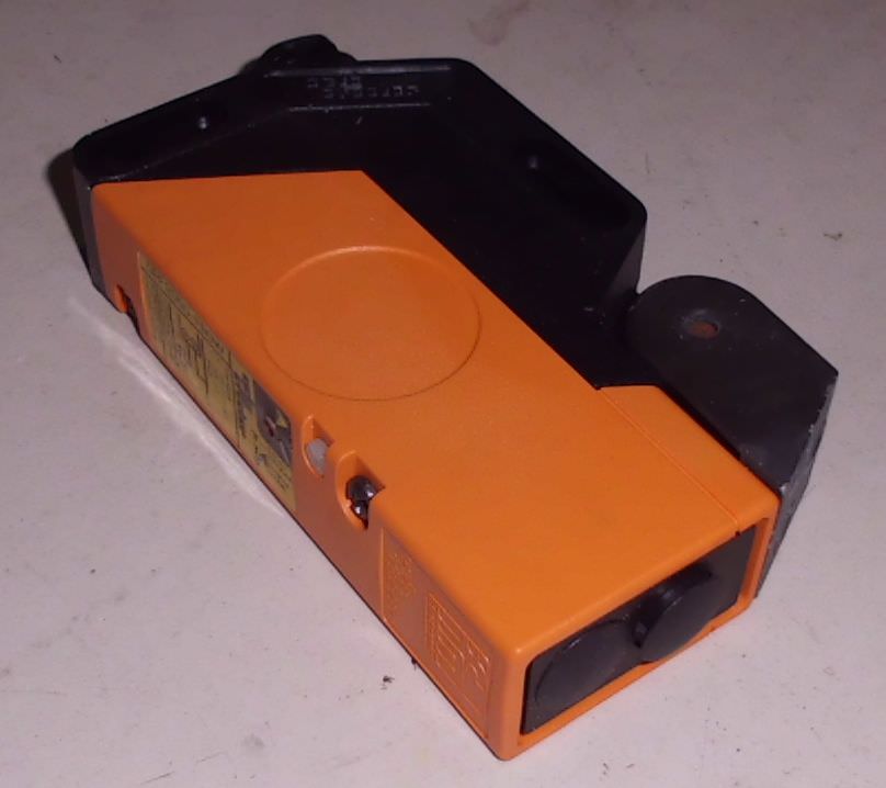 IFM OPF2050-FBOW Reflexionslichtschranke