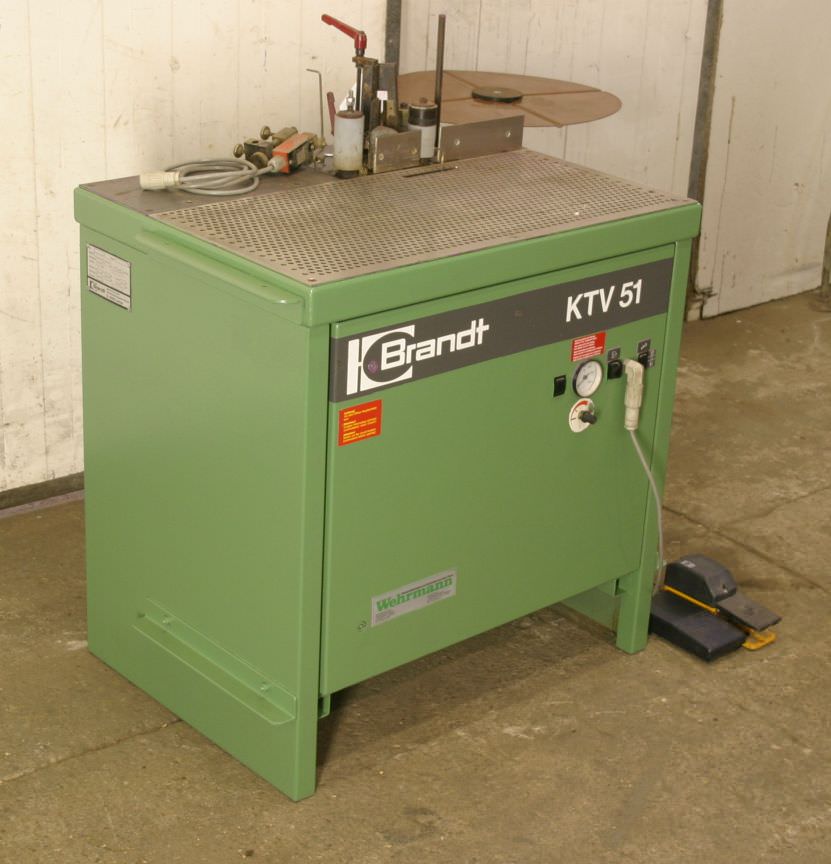 Brandt KTV 51 Formteilkantenanleimmaschine