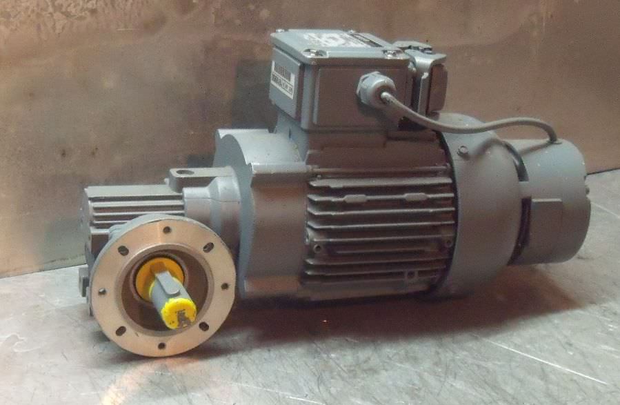 BAUER BS03-37V/D08SA4-TOF-ST-K Getriebemotor 0,37 kW 140 U/min
