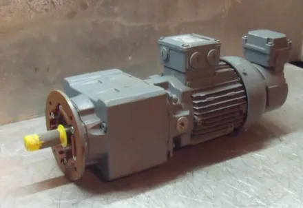 Bauer BG20-37W Getriebemotor 0,37 kW 51 U/min – RESALE