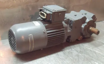 Bauer BK10-71V Getriebemotor 0,37 kW 41 U/min – RESALE