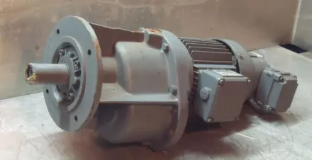 Bauer G22-20/DK 84-200L-AS/M Getriebemotor 0,75 kW 36 U/min – RESALE