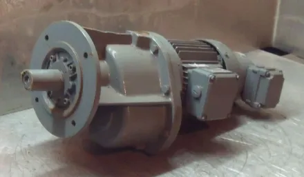 Bauer G22-20/DK 84-200L Getriebemotor 0,75 kW 36,5 U/min – RESALE