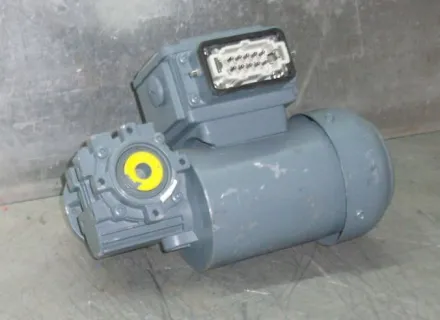 Bauer BS02-34V Getriebemotor 0,12 kW 50 U/min – RESALE
