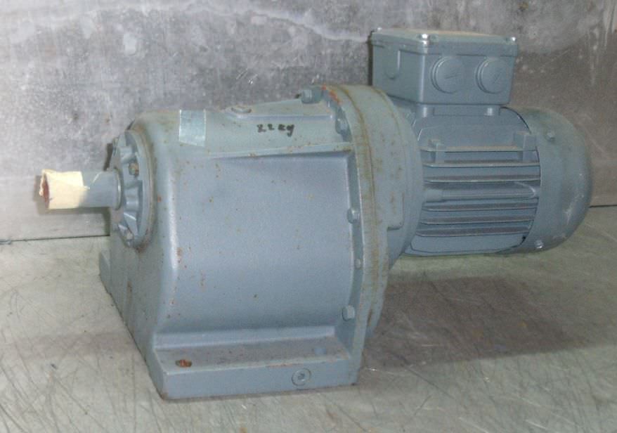BAUER G13-10/DK 64-163 L Getriebemotor 0,18 kW 19,5 U/min