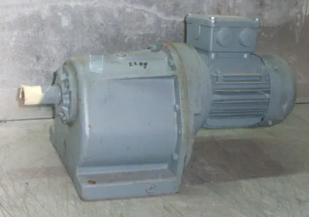Bauer G13-10/DK 64-163 L Getriebemotor 0,18 kW 19,5 U/min – RESALE