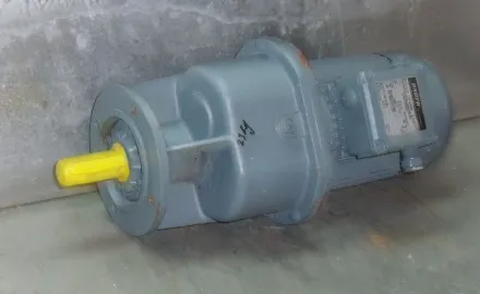 Bauer G12-20/DK84-200W Getriebemotor 0,37 kW 76 U/min – RESALE