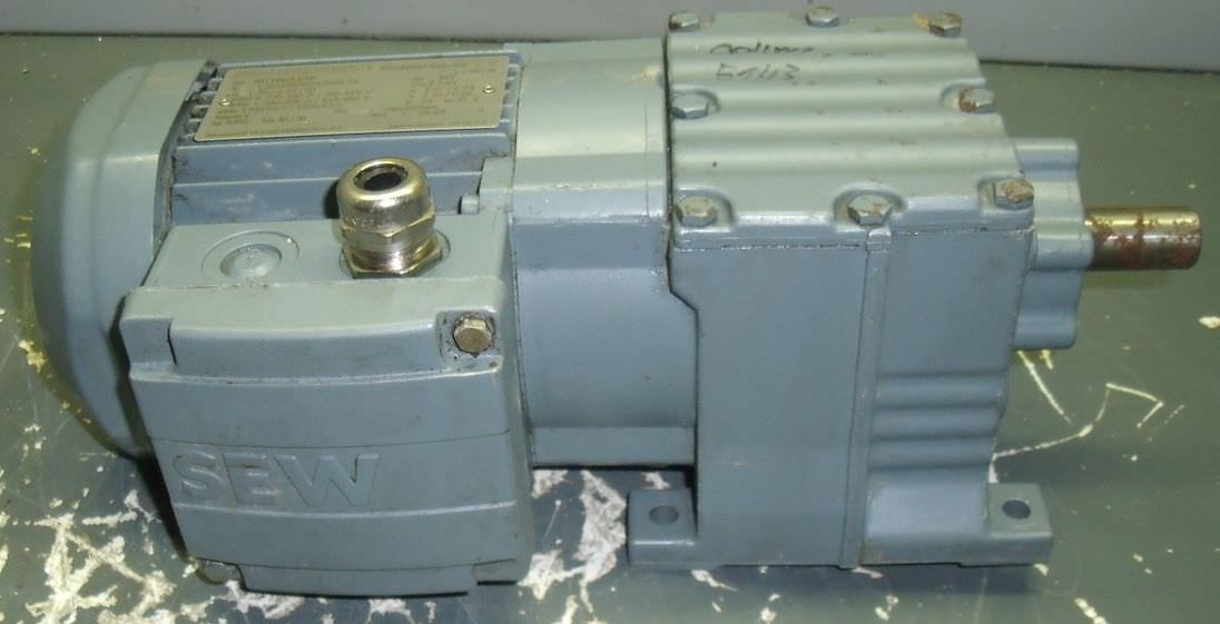 SEW Eurodrive R17DR63LA/TF Getriebemotor 0,25 kW 63 U/min