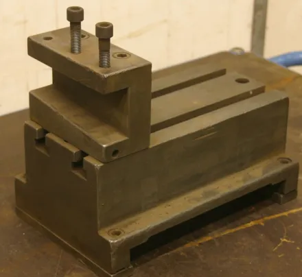 Stahl 300 x 140 mm Aufspannplatte mit T Nut – RESALE