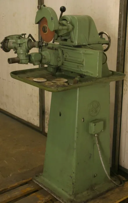 Stehle für Fräser Werkzeugschleifmaschine – RESALE