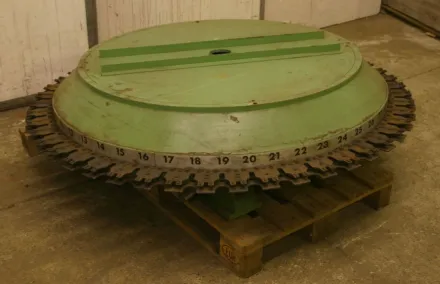 Maho MCV600 Werkzeugwechsler – RESALE