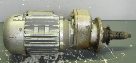 Nord OF-71S-6 Getriebemotor 0,18 kW 33 U/min – RESALE