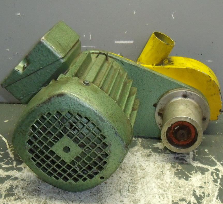 VEB KMER71K2 Elektromotor 0,37 kW 2750 U/min