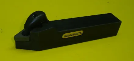Kennametal DDNNR-2020K15-KC06 Drehmeißel – RESALE