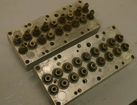Nottmeyer 32 Lochabstand Mehrspindelkopf 18 Bohrer – RESALE