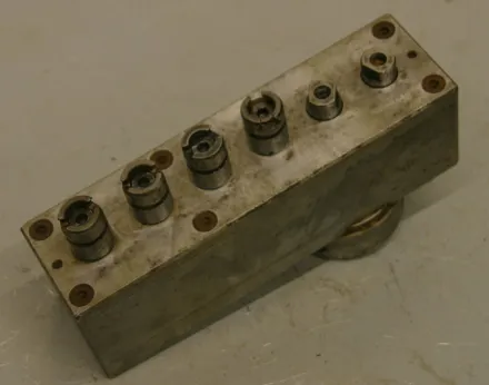 Nottmeyer 32 Lochabstand Mehrspindelkopf 6 Bohrer – RESALE