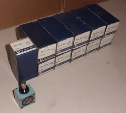 Telemecanique ZC2-JE01 Positionsschalter – RESALE