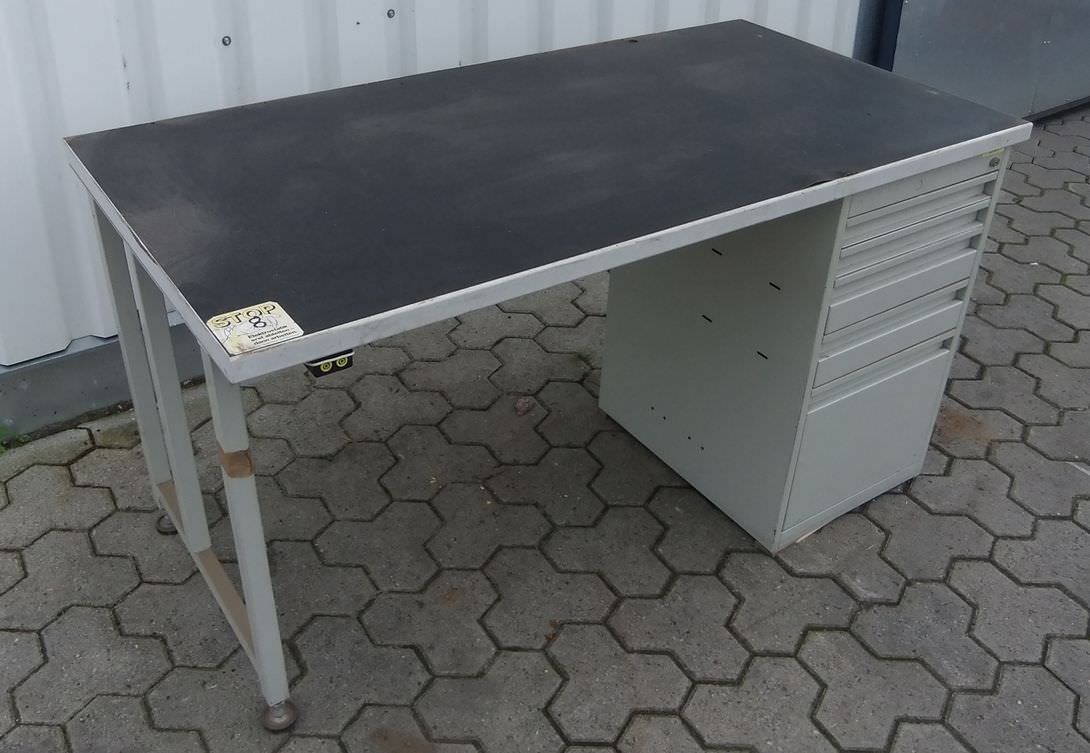 Andres Karl Typ 750x1500 Werkbank für Elektriker