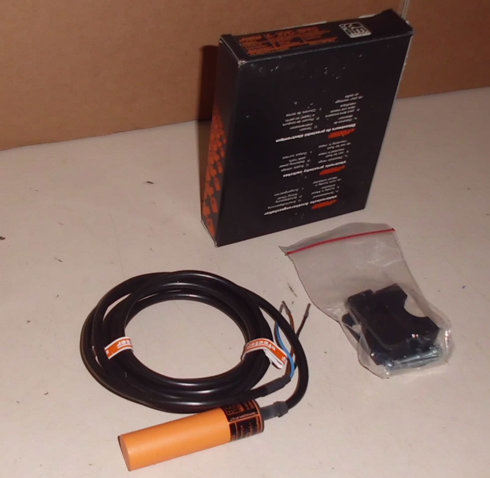 IFM IA-3010-BPKG Induktiver Sensor