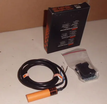 Ifm IA-3010-BPKG Induktiver Sensor – RESALE