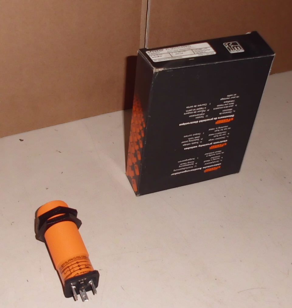 IFM KI-3015LFPKG Kapazitiv Sensor