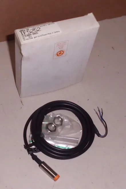 Ifm IF5252 IFB3004-BNOG Induktiver Sensor – RESALE