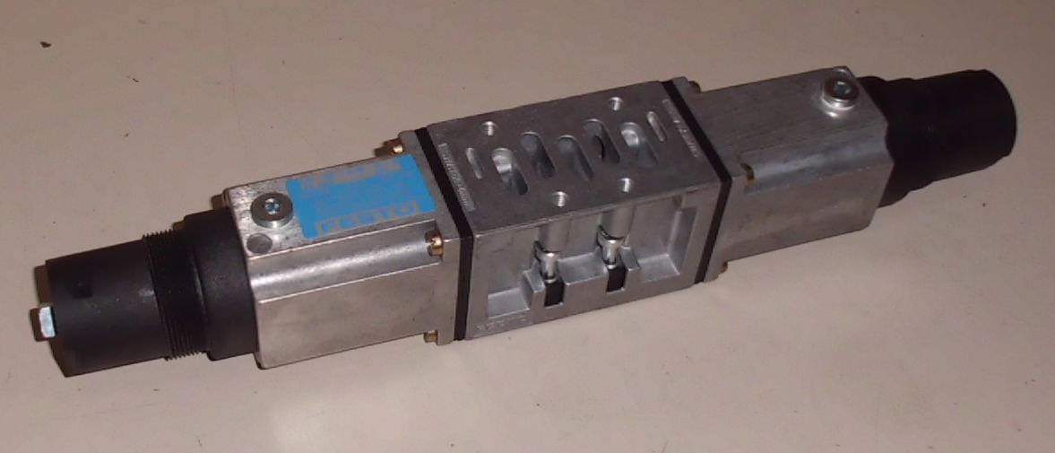 Festo LR-ZP-A/B-D2 35428 Druckregler-Zwischenplatte
