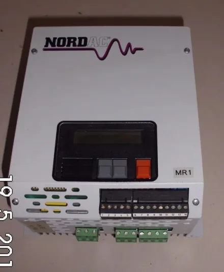 Nord Nordac SK990/1SPN Frequenzumrichter 0,75 kW 1 kVA – RESALE