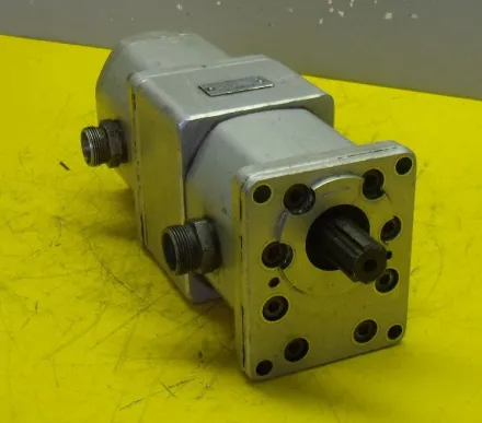 Orsta C10-3R TGL10859 Doppelte Hydraulikpumpe – RESALE