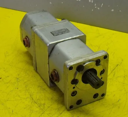 Orsta C10-3R TGL10859 Doppelte Hydraulikpumpe – RESALE