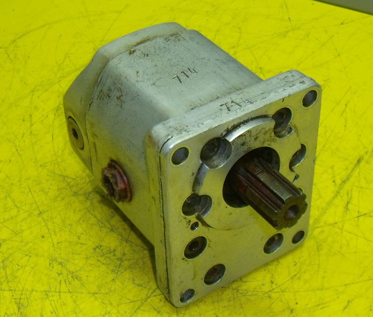Orsta 8 TGL 10860 Hydraulikpumpe