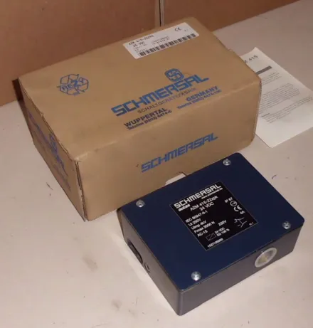 Schmersal AZM 415-22zpk Sicherheitsschalter – RESALE