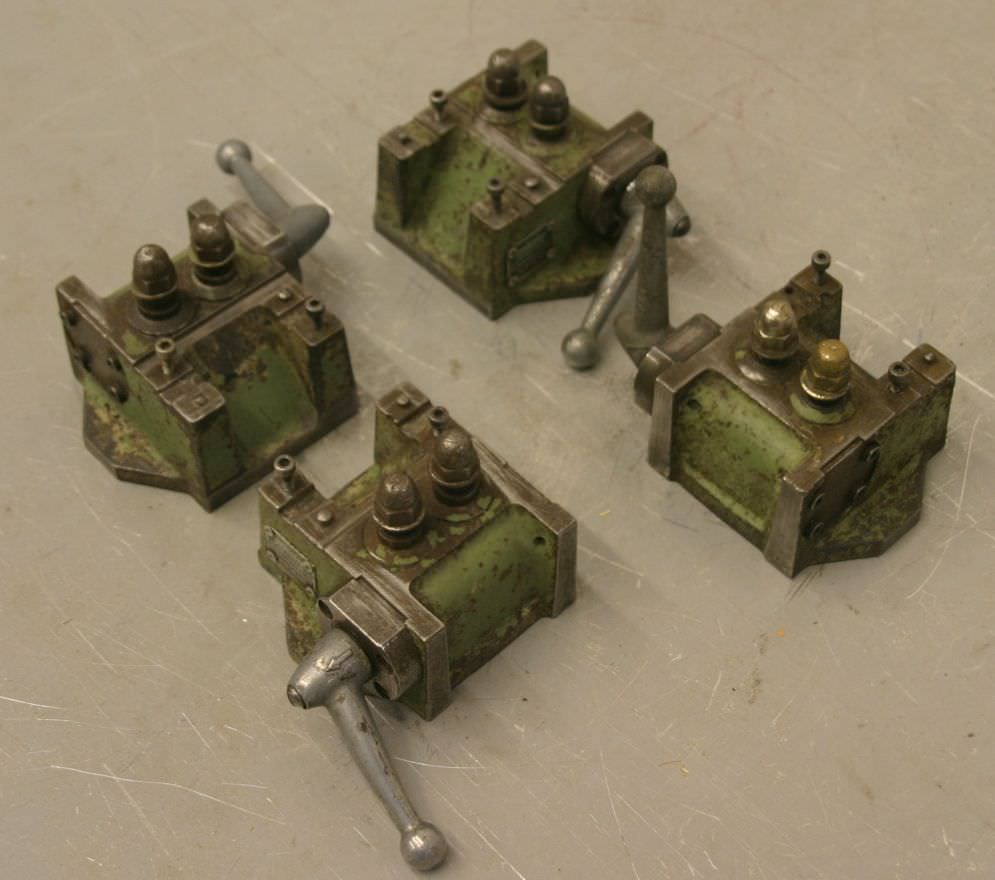 Peiseler H0 quick-release fasteners