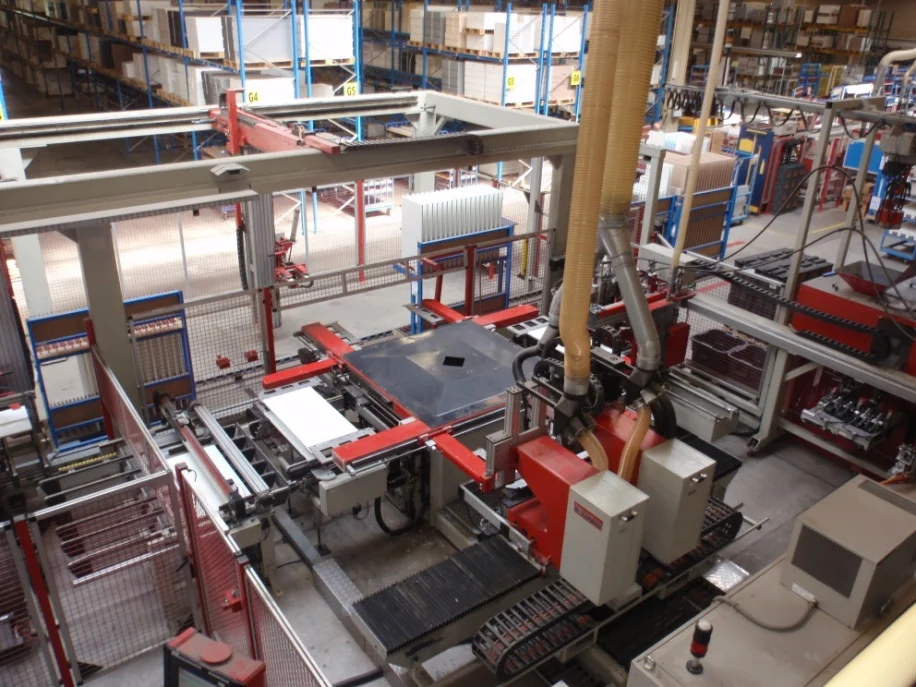 Priess und Horstmann Frontenbohranlage BAT RTW CNC CNC-Bohrautomat