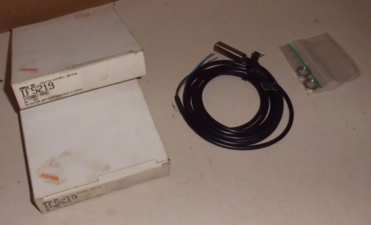 IFM IF5219 ( IFB3002-AP0G ) Induktiver Sensor
