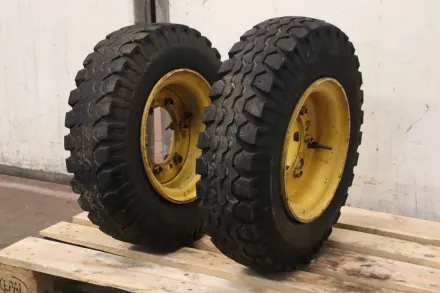 7.00-12c PR14/ 190-305 Reifen mit Felge 2 Stück – RESALE