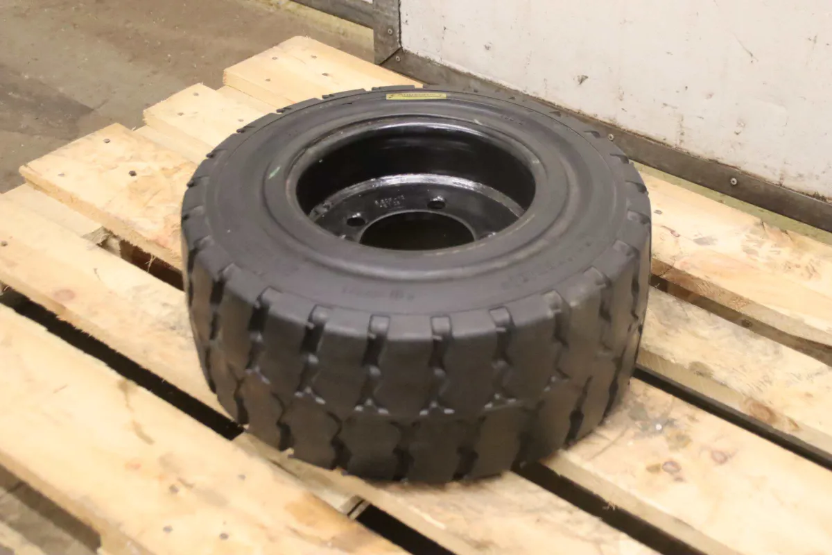 Continental Mefro CSE-Robust 250/50-10 SC 10 RIM 6.50F Vollgummi Reifen 3 Stück
