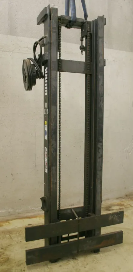 Clark 2,0 to 4,0m Staplermast – RESALE