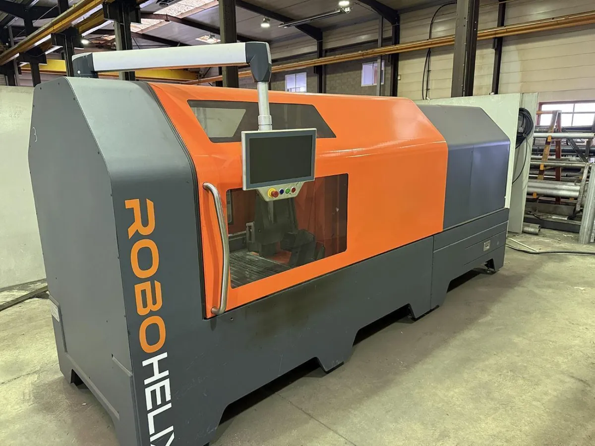 Robohelix RX250 CNC flight forming machine Entwickelung + / oder Walzen-Formlinien