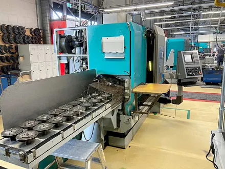 Index V200 CNC Vertikal-Drehmaschine – RESALE