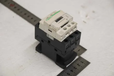 Schneider Electric LC1D09M7C Schütz – RESALE