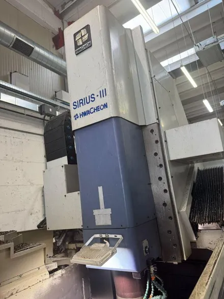 Hwacheon Sirius III Vertikale CNC Bearbeitungszentren – RESALE