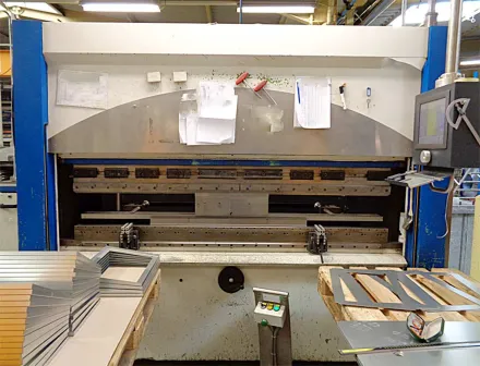 Safan SMK-K-40-2050 Gesenkbiegepresse – RESALE