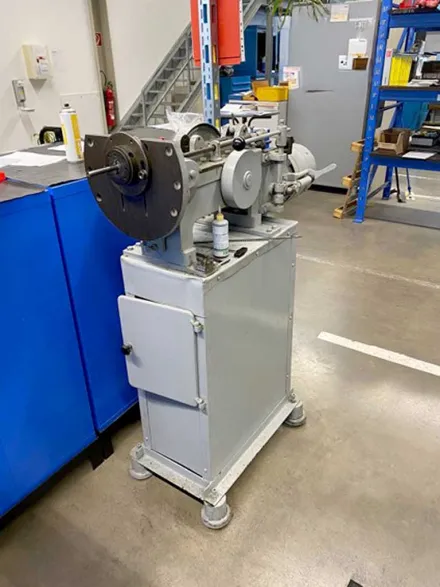 Ruwo Weitmann FAG 32/10 Nutenziehmaschine – RESALE
