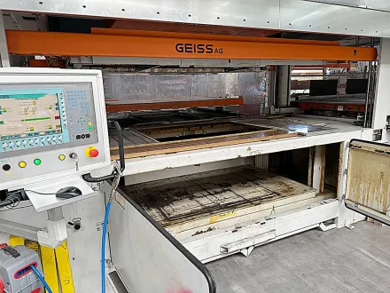 Geiss DU 2500x1400 T9 Vakuum-Tiefziehmaschine – RESALE