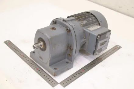 Flender Himmel Z10-M1C4 Getriebemotor 0,37 kW  101 U/min – RESALE