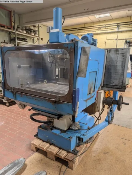 Avia FNF 40 C Werkzeugfräsmaschine - Universal – RESALE
